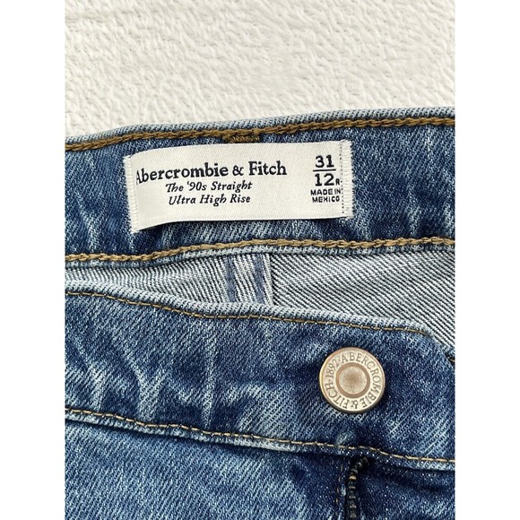 COPY - NWT Abercrombie & Fitch The 90s Straight Ultra High Rise 31, 12 R Distre… - Picture 7 of 13